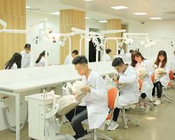 Hình ảnh về Sinh viên Liên thông Răng Hàm Mặt