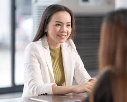 Hình ảnh về Nhân viên Giải Pháp Chọn Trường tư vấn nhiệt tình cho học viên