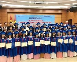 Hình ảnh về Tập thể điều dưỡng viên trong buổi lễ tốt nghiệp