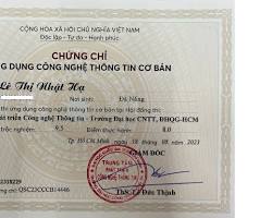 Hình ảnh về Người thành công với chứng chỉ tin học