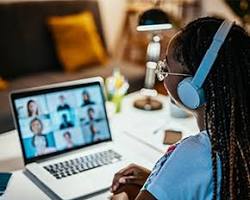Hình ảnh về students studying nursing online